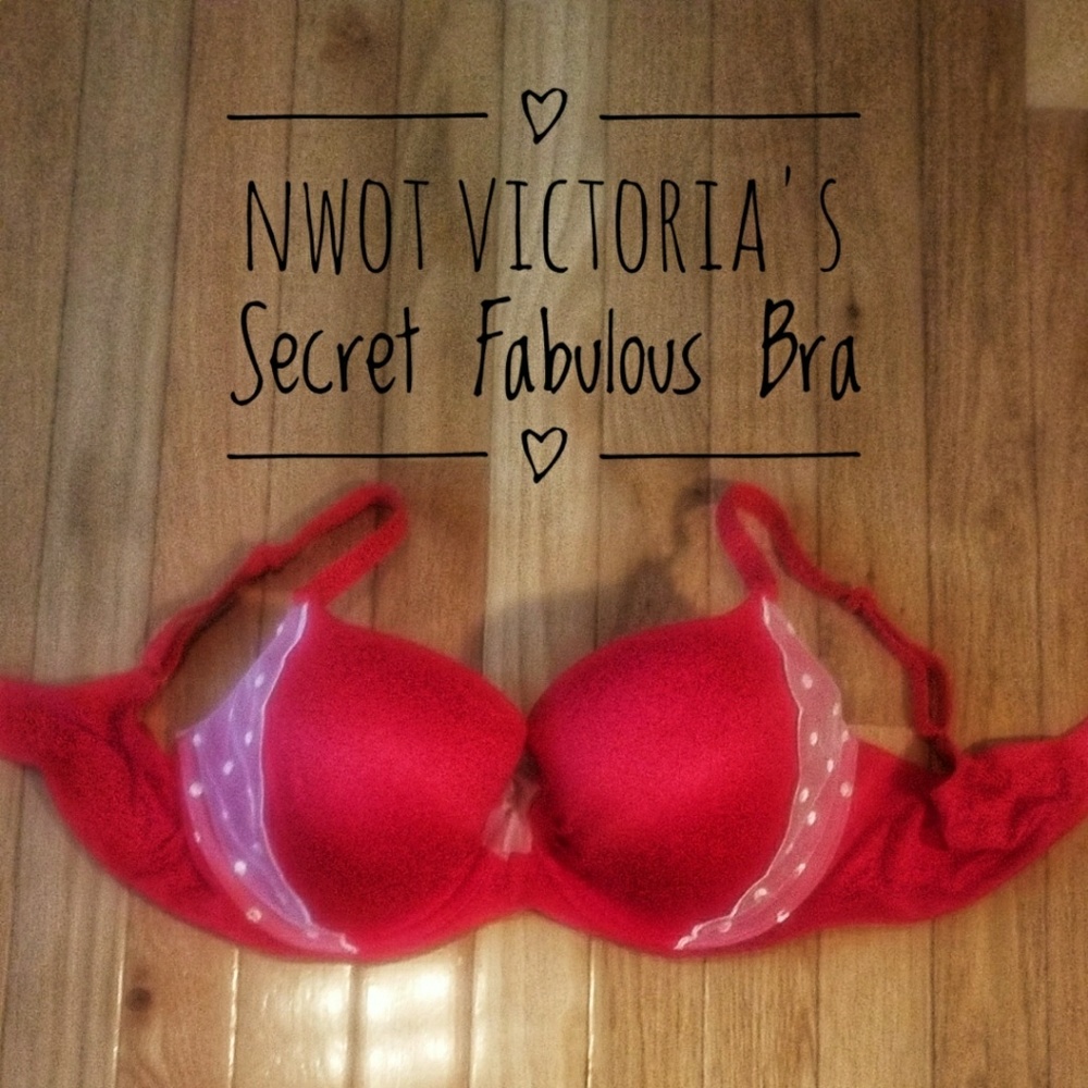 NWOT Victoria's Secret Fabulous Bra